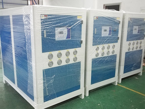 30匹水冷式冷水机